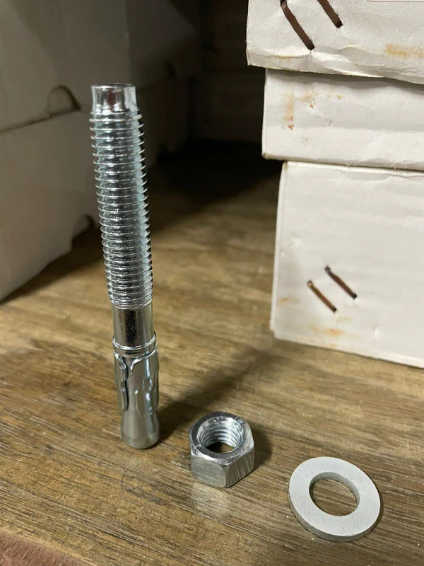 bu lông nở 3 cánh mạ kẽm