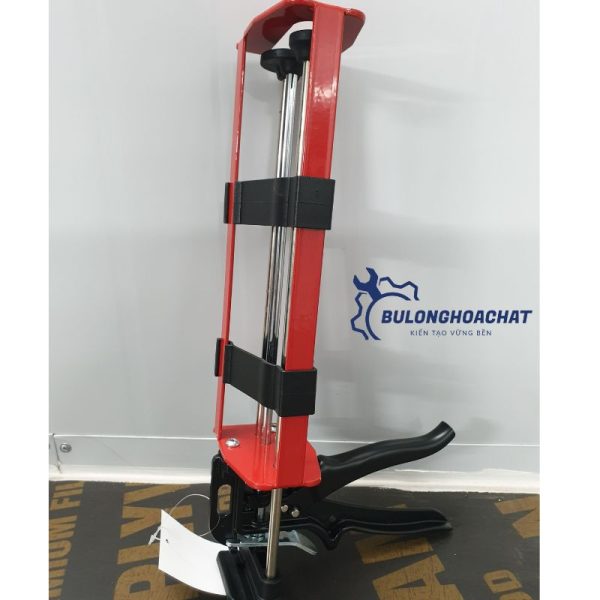 sung bom keo hilti 585ml